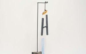 【(有)平井石産】サヌカイトの風鈴　ひのきト音記号